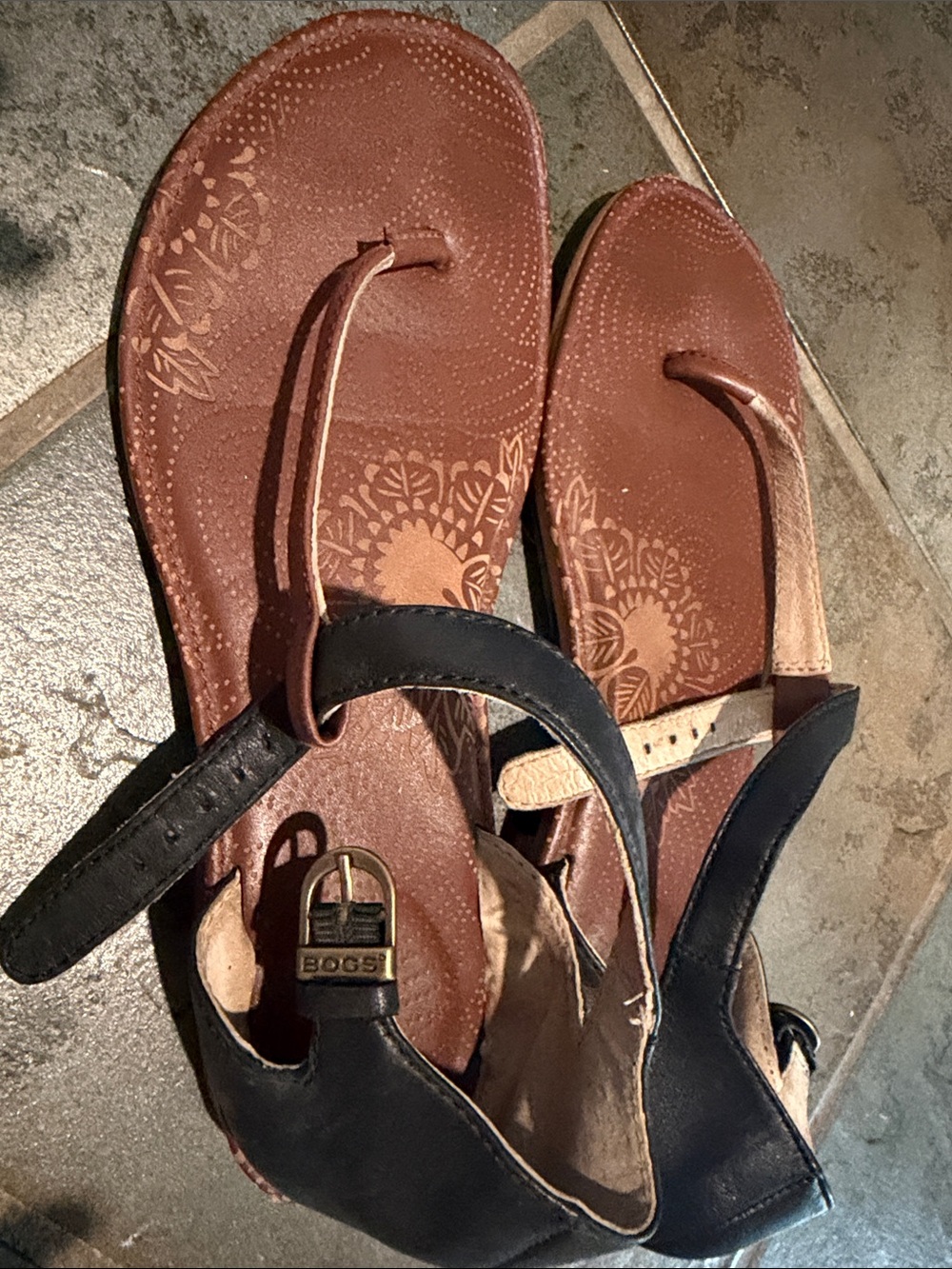 Bogs Women's Brown and Black Floral-Print Strappy Sandals